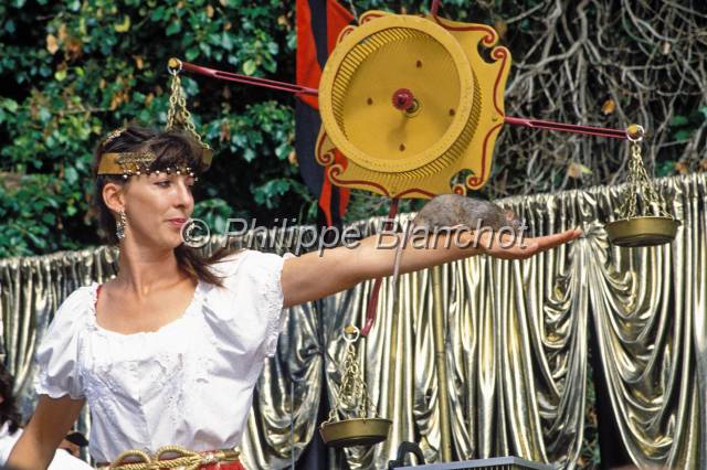 dinan fete remparts 19.JPG - Fête des Remparts, septembre 1994sur le thème « Du Guesclin »22 Dinan